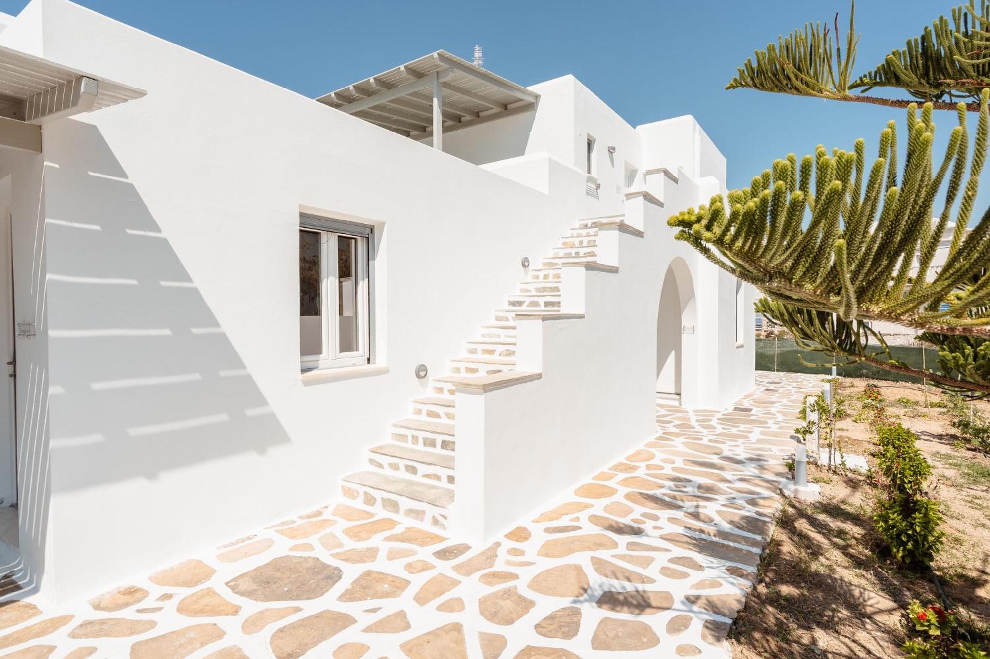 Celestial Seaview Apartments- Ariadne Naxos City Exterior photo